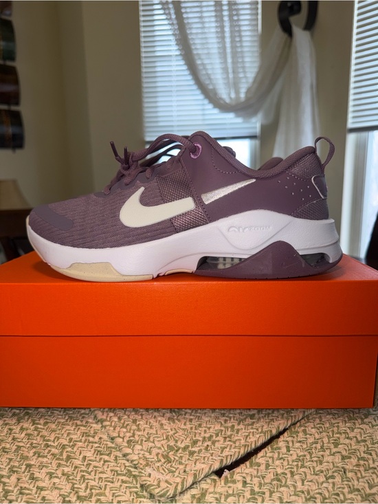 Nike Shoes - Nike women’s Zoom Bella 6 Lavender Athletic Sneakers size 8.5 new!!
